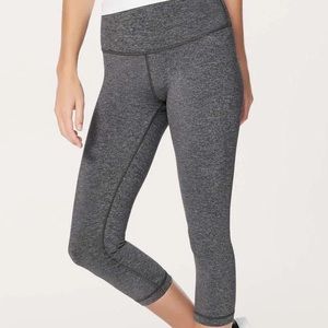 Lululemon Heather Grey Low Rise Crop Legging Size 4